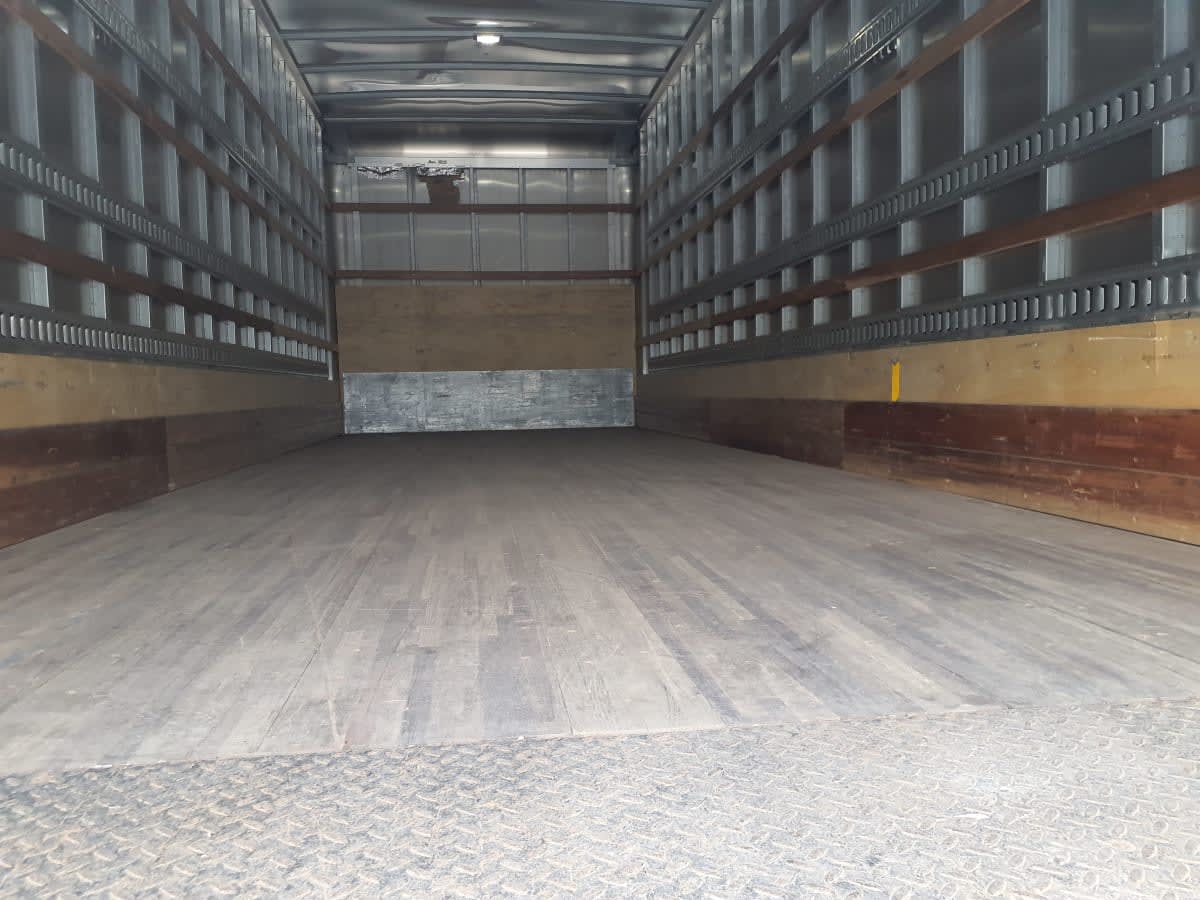2020 Freightliner M2 106 in Indianapolis, IN — photo 8