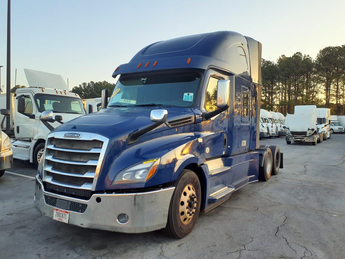 2020 Freightliner - image 3