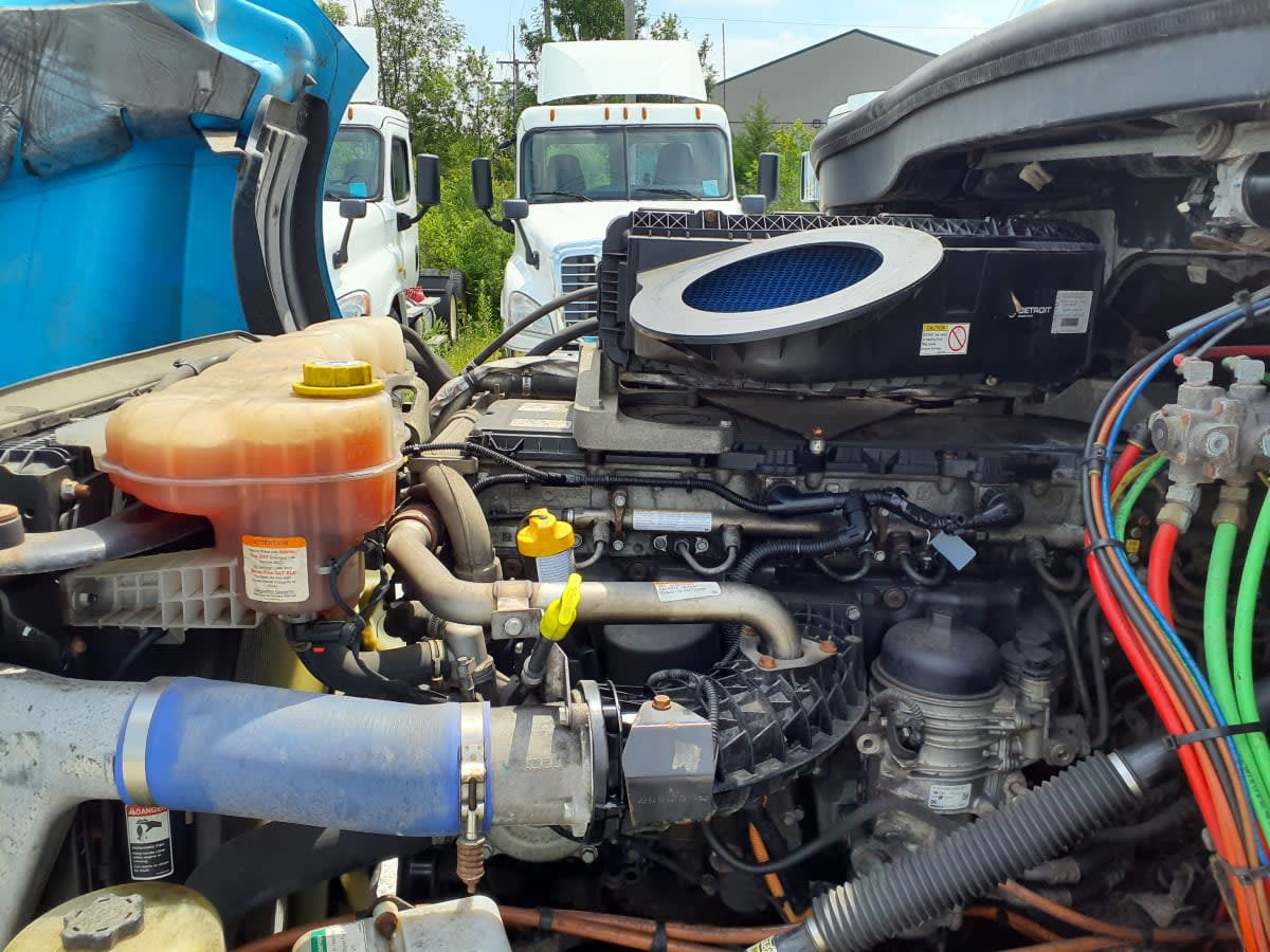 2020 Freightliner Cascadia in Indianapolis, IN — photo 8