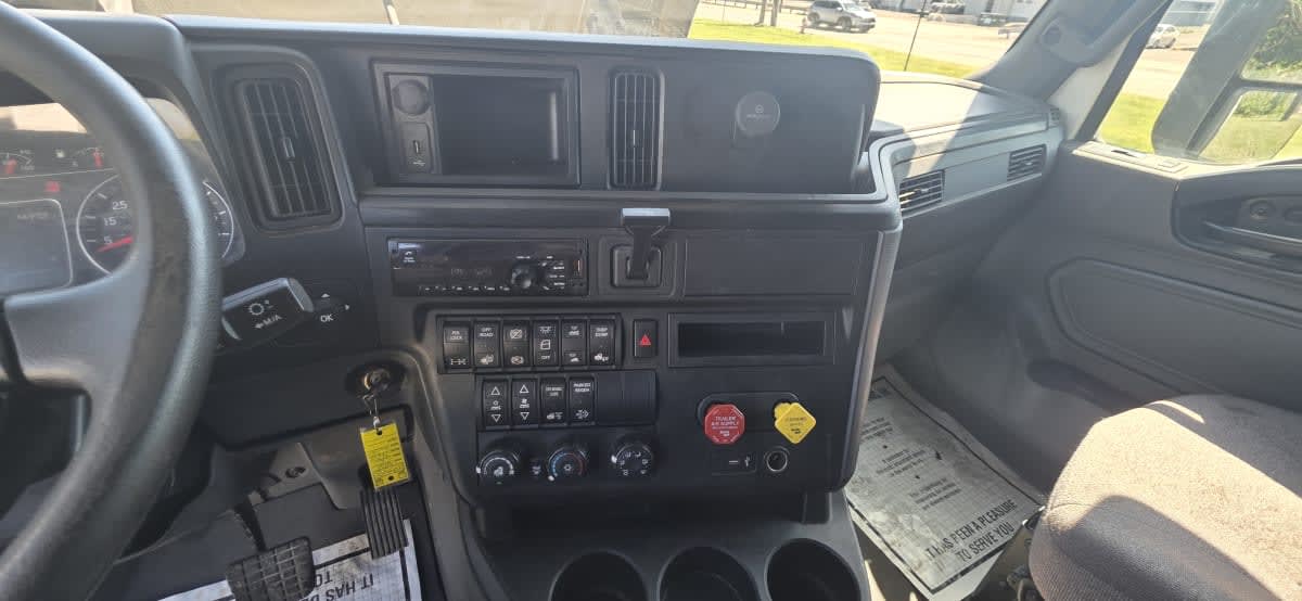 2020 Navistar International LT625 SLPR CAB 897395