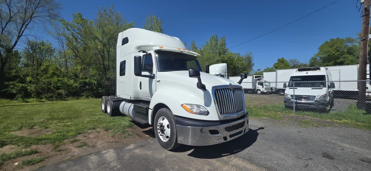 2020 Navistar International LT625 SLPR CAB 897395