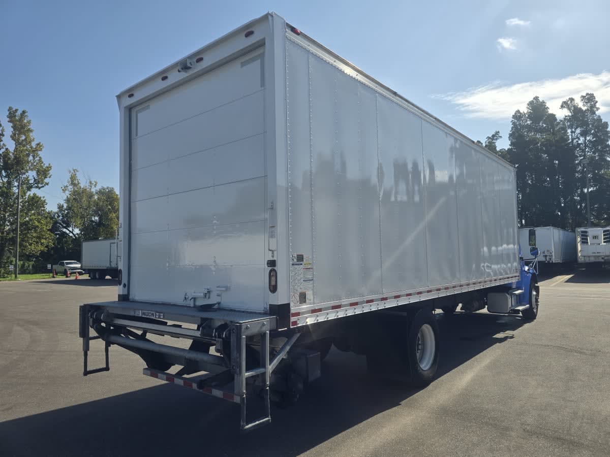 2020 Freightliner M2 106 in Tampa, FL — photo 6