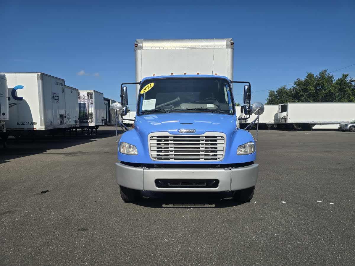 2020 Freightliner M2 106 in Tampa, FL — photo 2