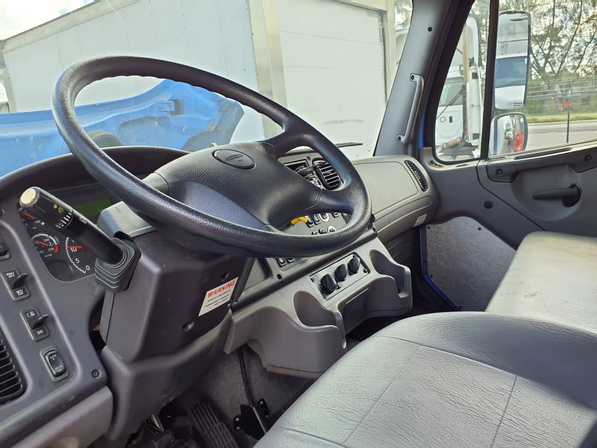 2020 Freightliner/Mercedes M2 106 897499