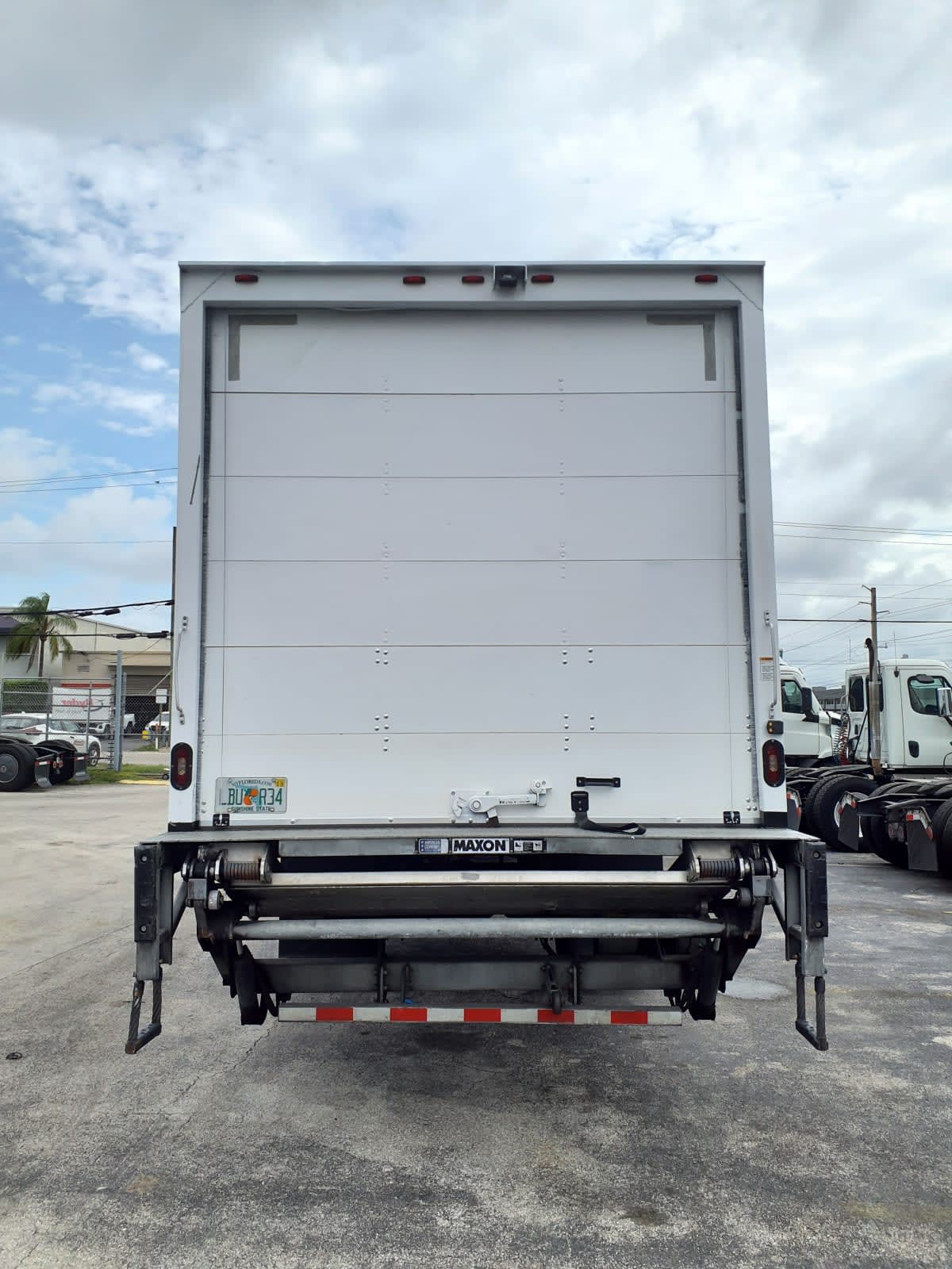 2020 Freightliner/Mercedes M2 106 897501