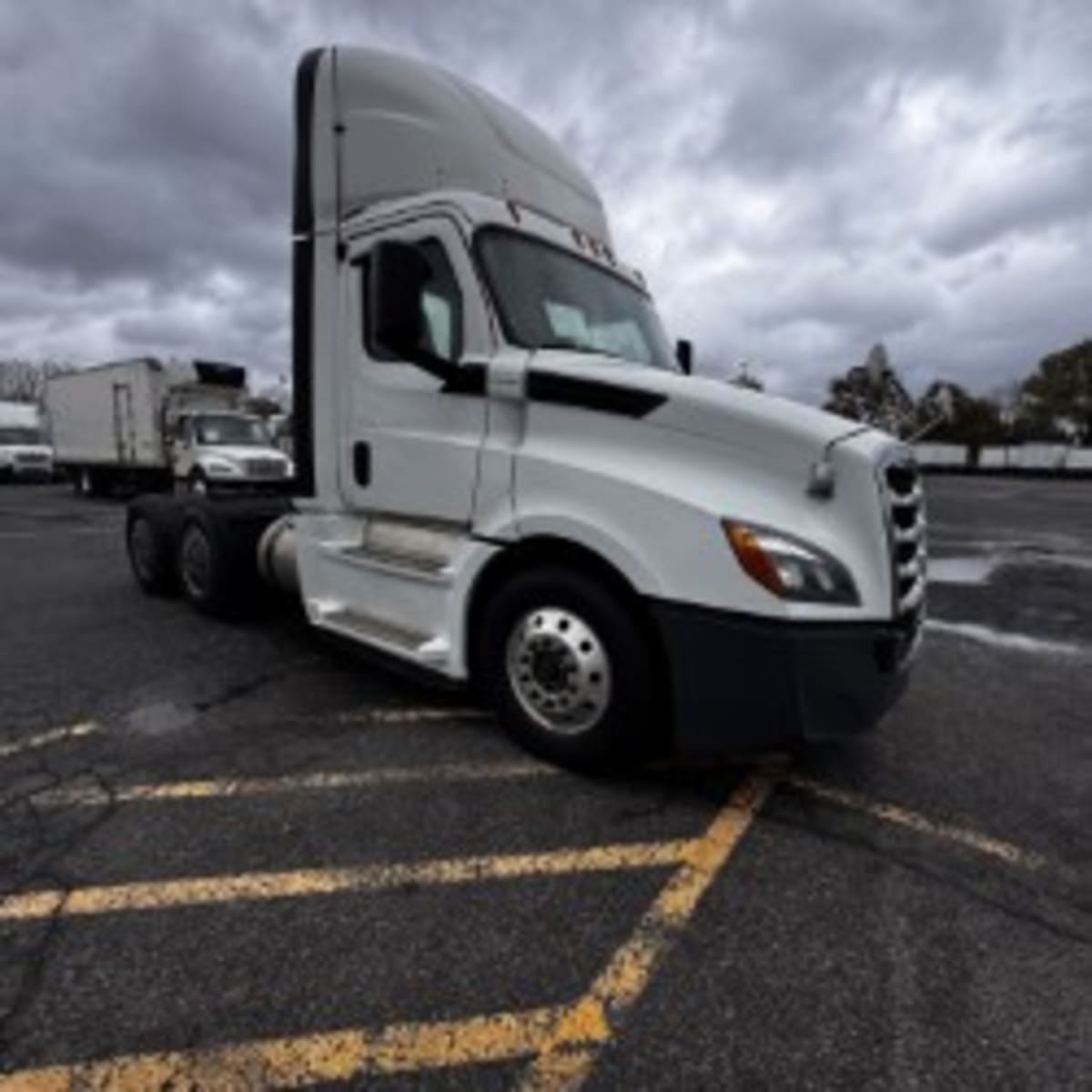 2020 Freightliner - image 3