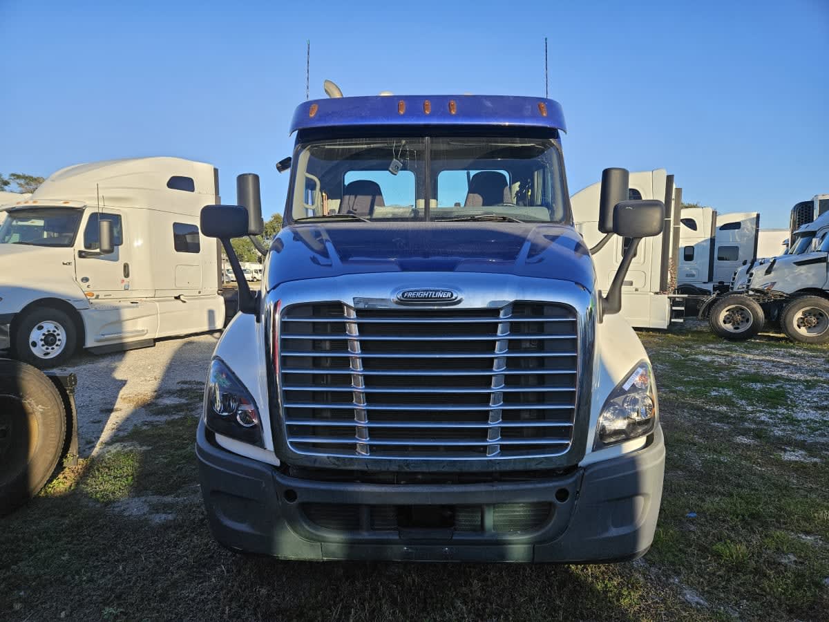 2020 Freightliner - image 2