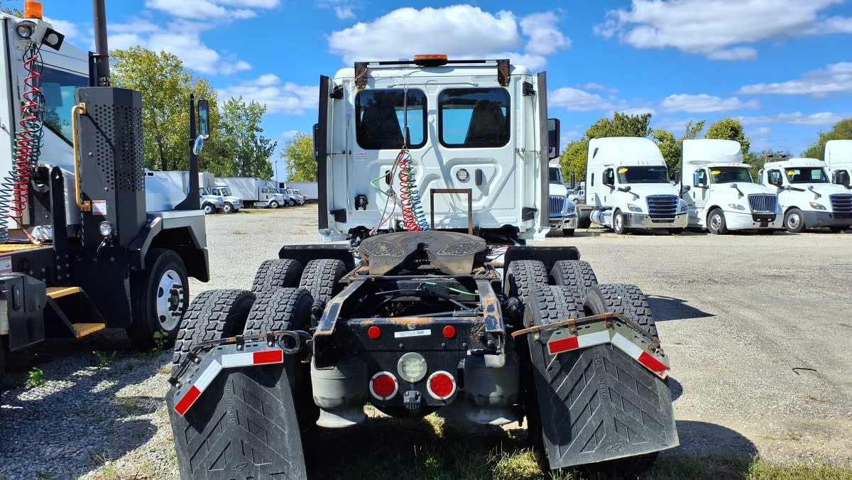 2020 Freightliner/Mercedes CASCADIA 125 897528