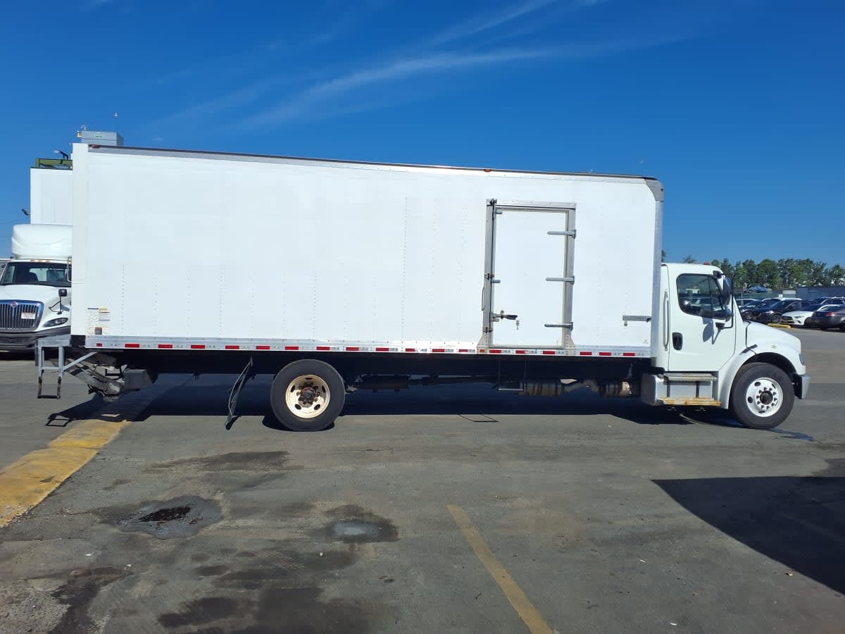 2020 Freightliner/Mercedes M2 106 897629
