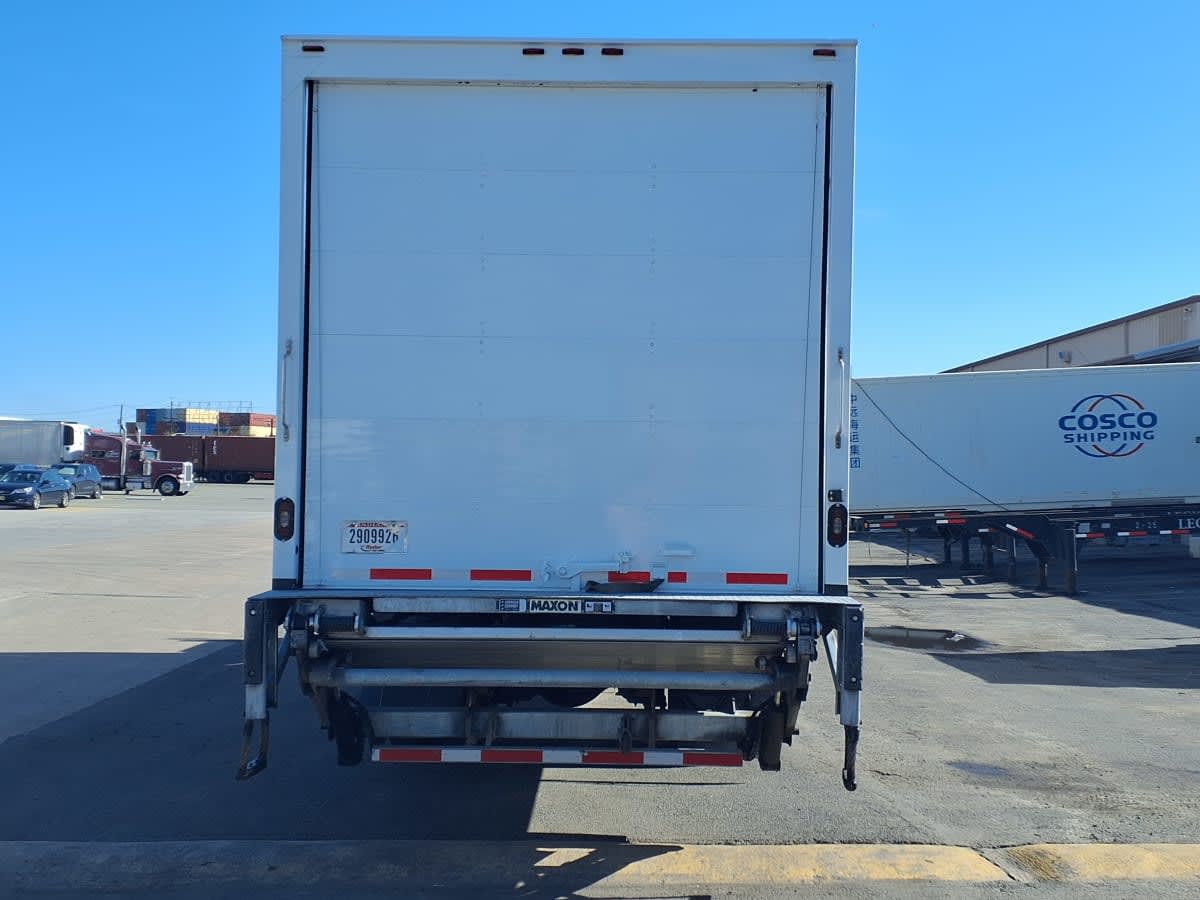 2020 Freightliner/Mercedes M2 106 897629