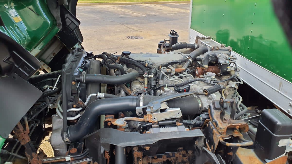 2019 Isuzu NRR 897630
