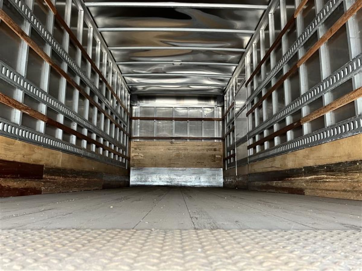 2020 Freightliner M2 106 in Beltsville, MD — photo 8
