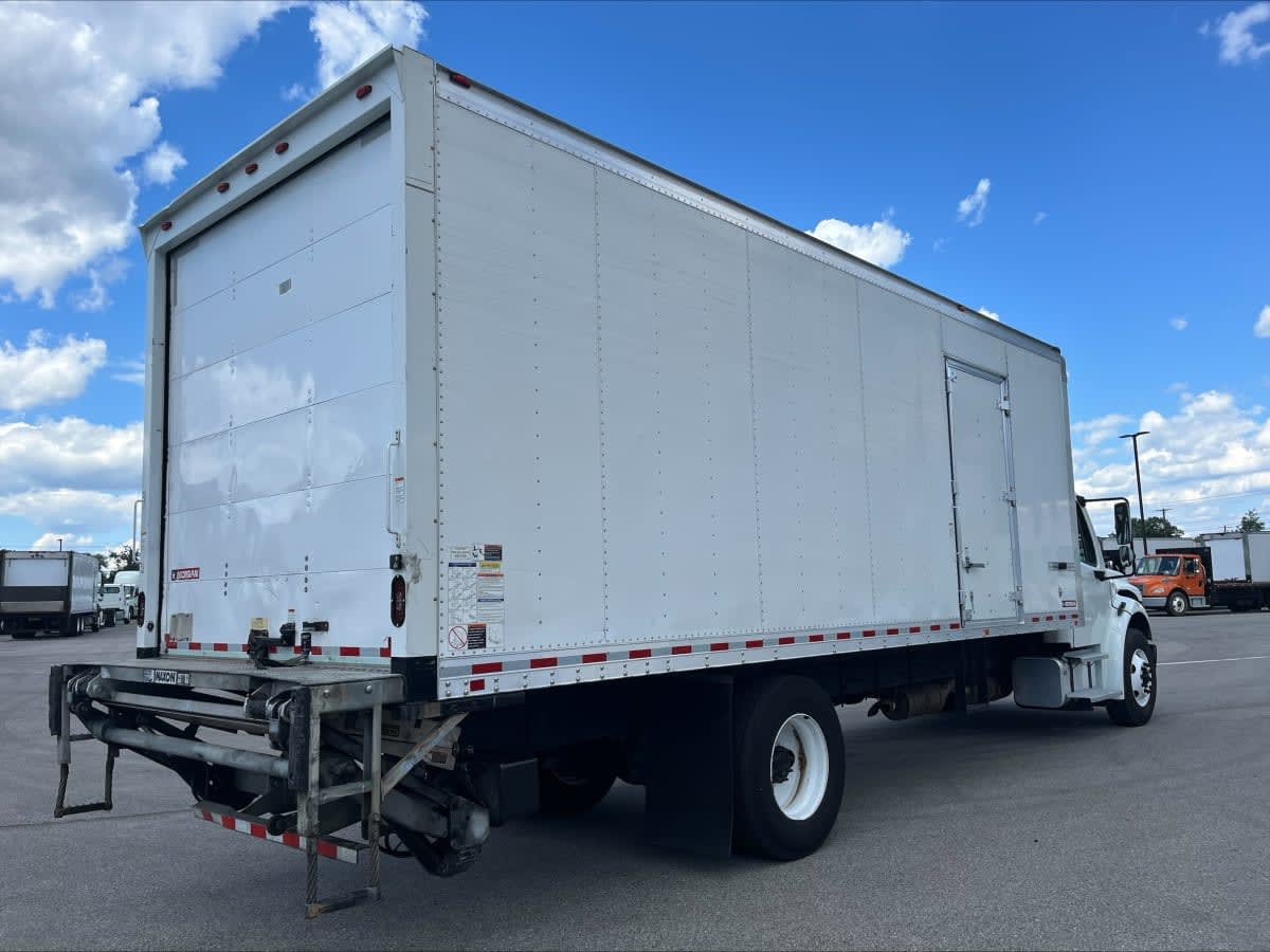 2020 Freightliner M2 106 in Beltsville, MD — photo 4