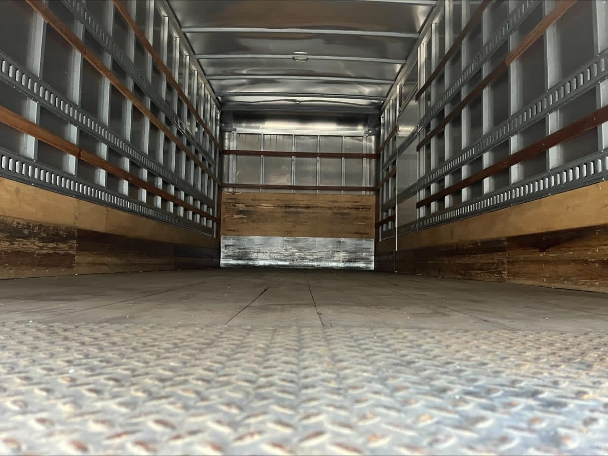 2020 Freightliner M2 106 in Beltsville, MD — photo 8