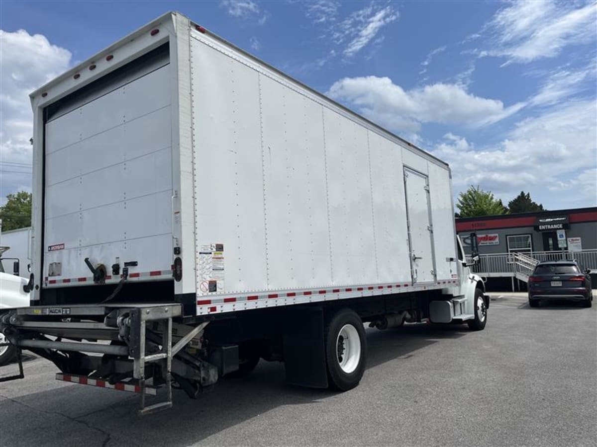 2020 Freightliner/Mercedes M2 106 897724