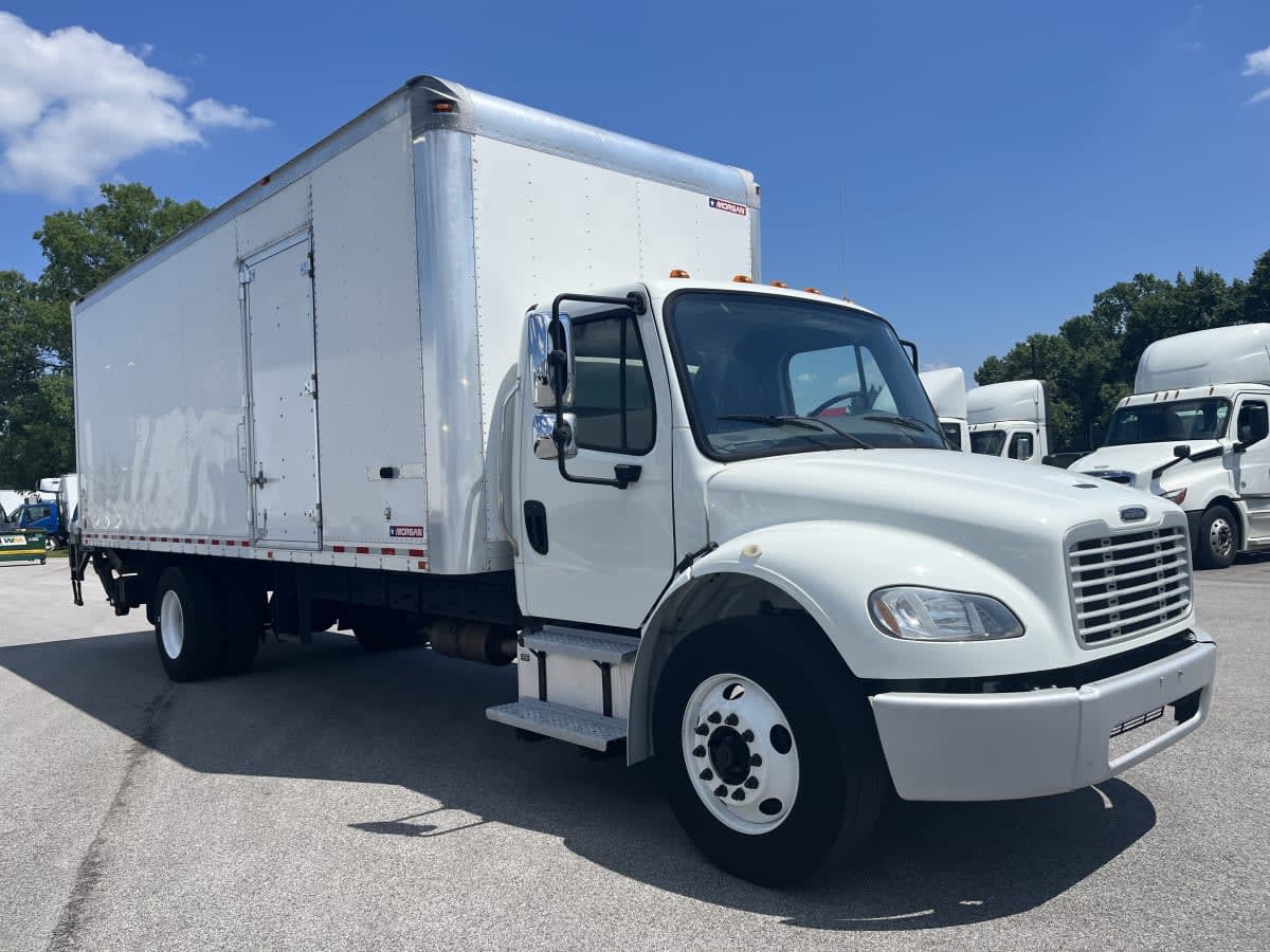 2020 Freightliner M2 106 in Beltsville, MD — photo 3