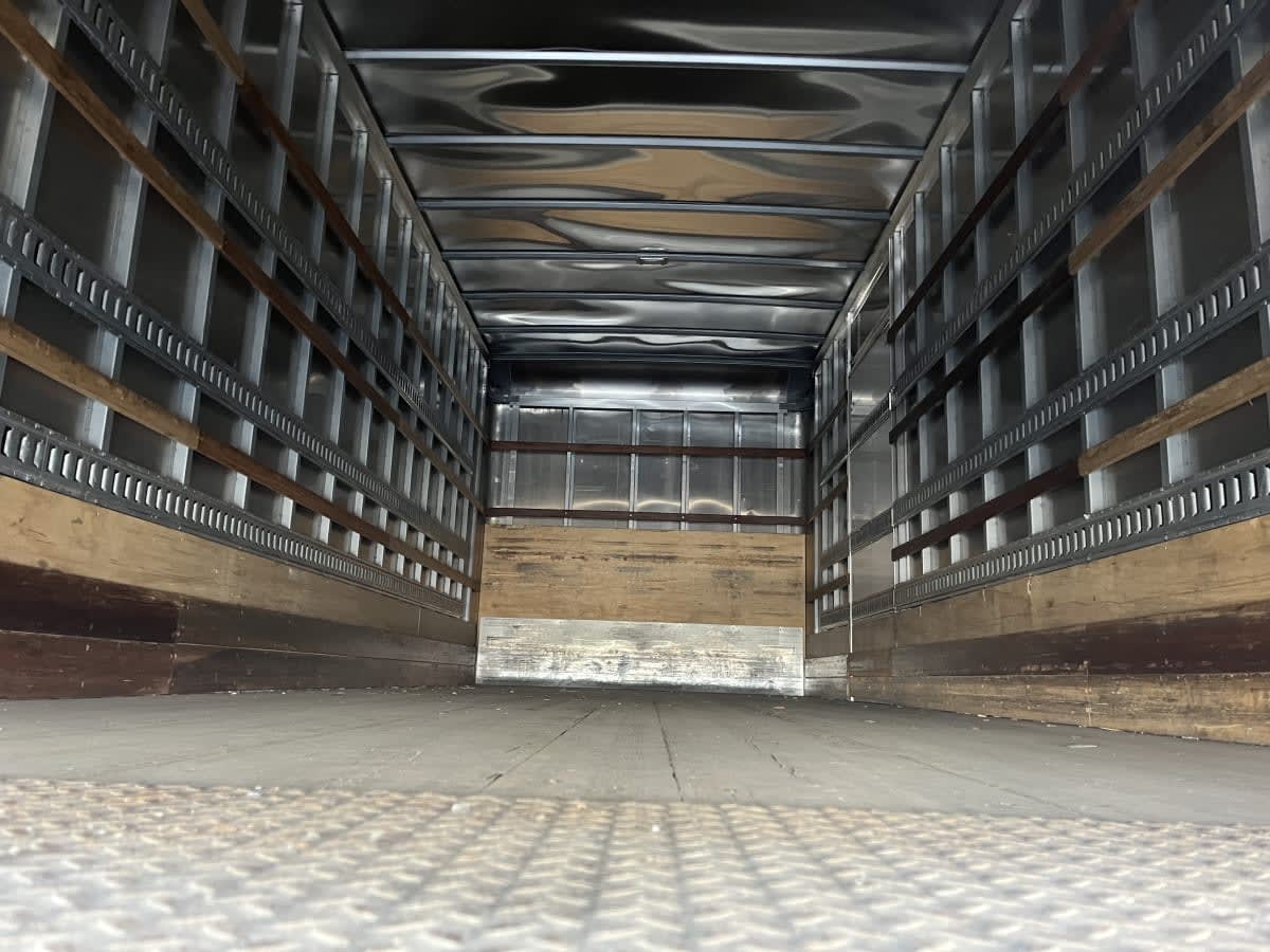 2020 Freightliner M2 106 in Beltsville, MD — photo 8