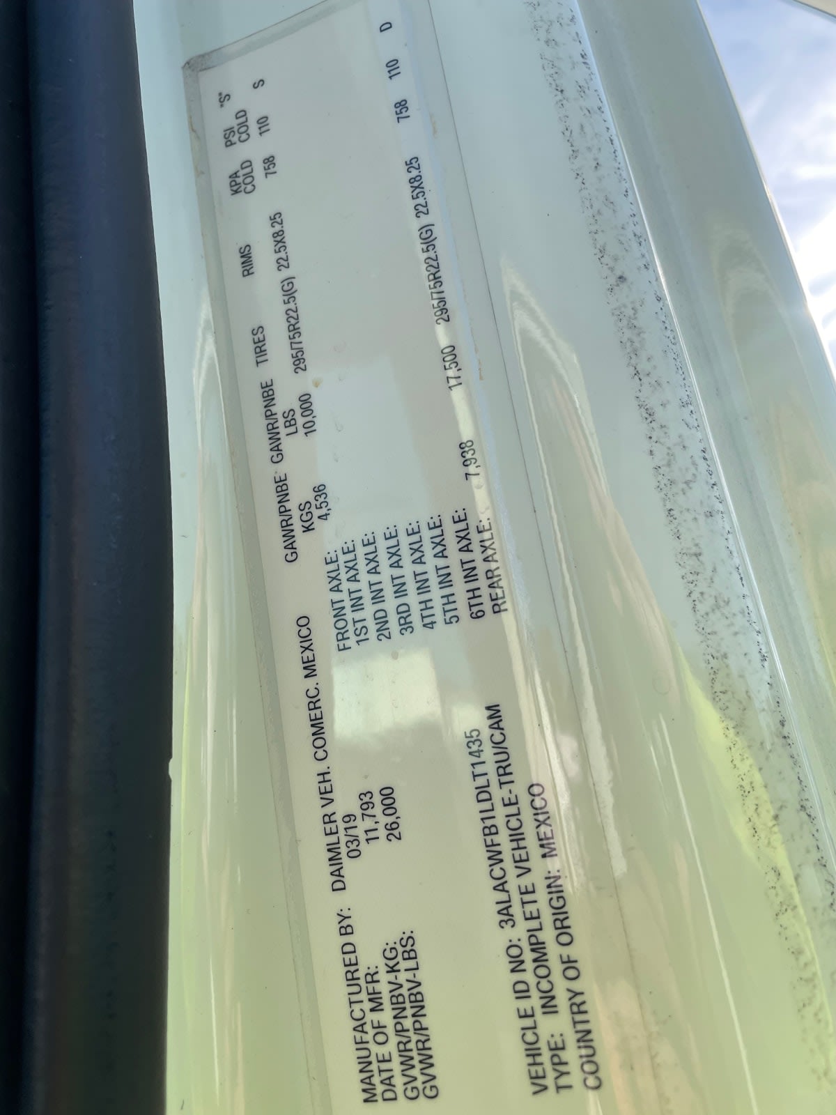 2020 Freightliner M2 106 - image 9