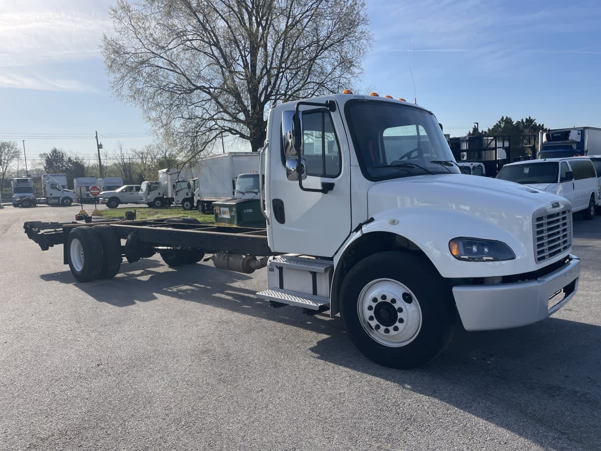 2020 Freightliner M2 106 - image 3