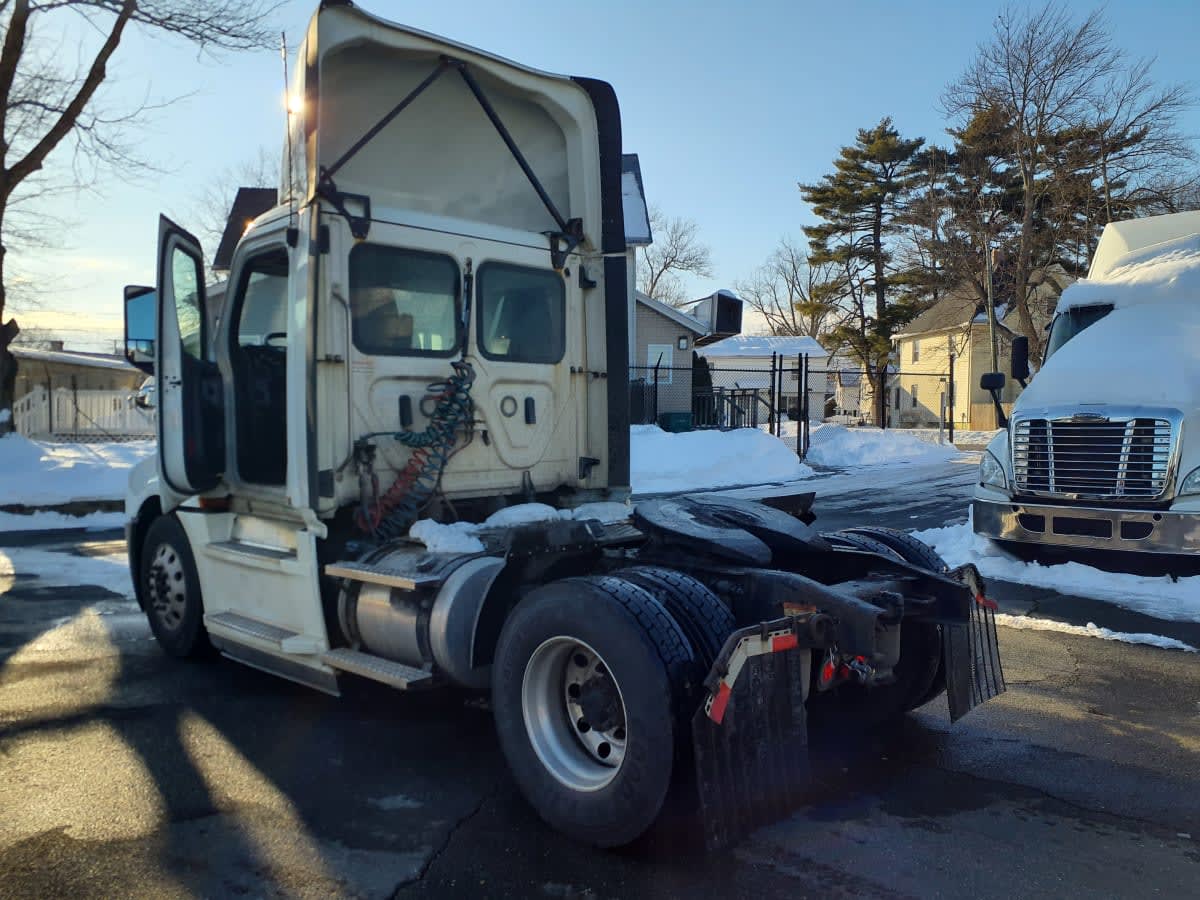 2020 Freightliner/Mercedes NEW CASCADIA 126 897876