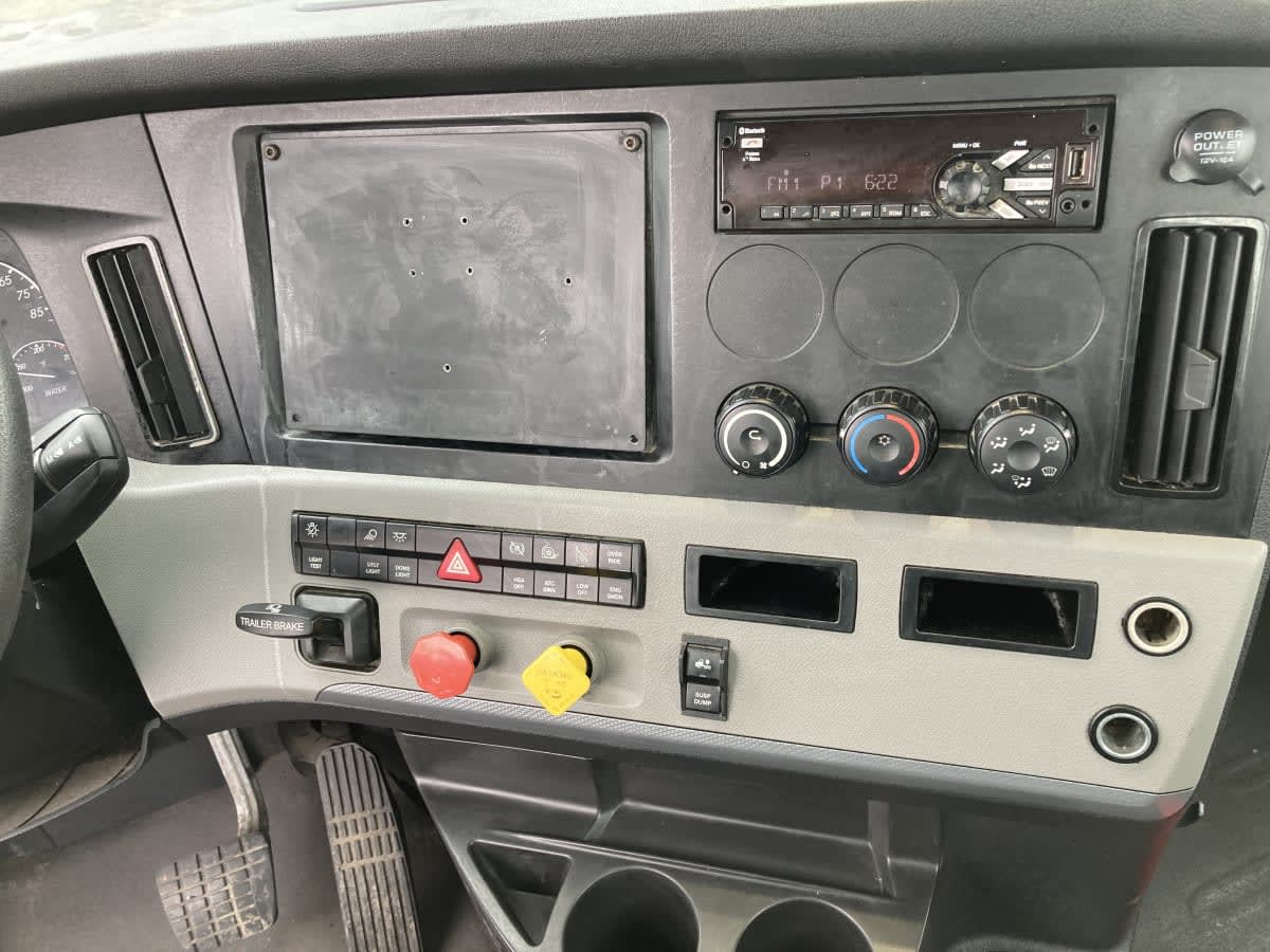 2020 Freightliner/Mercedes NEW CASCADIA 126 897879