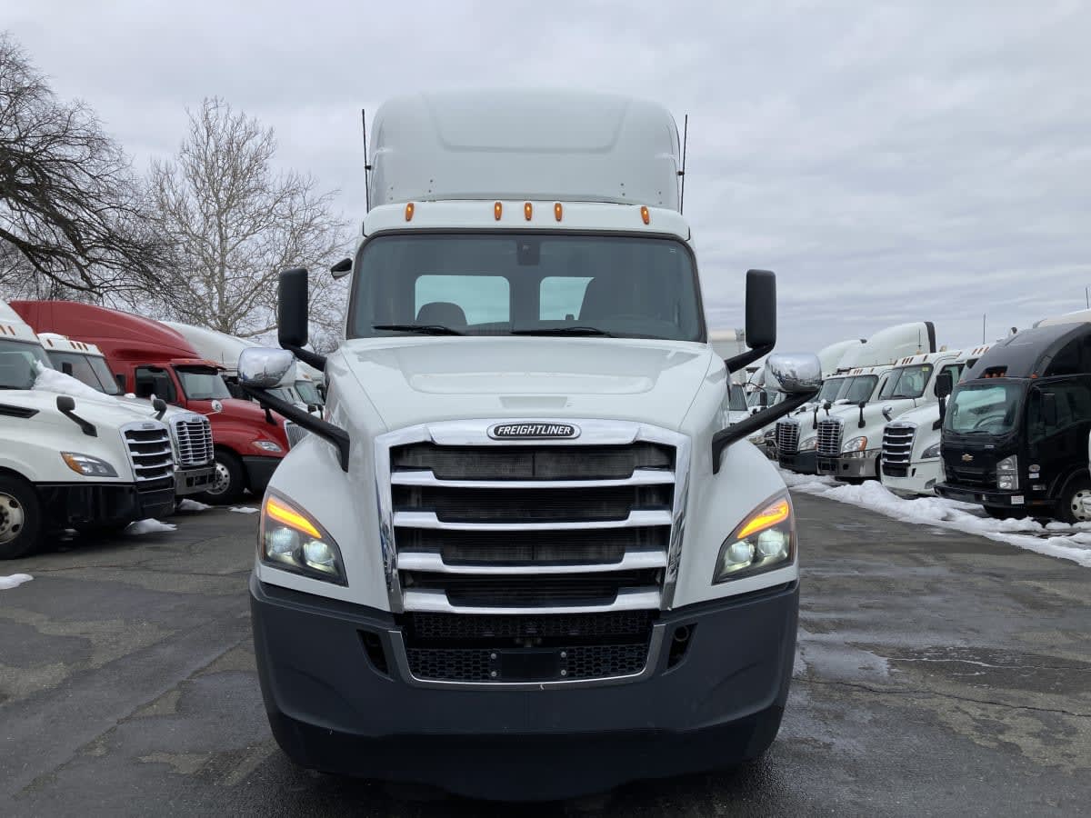 2020 Freightliner/Mercedes NEW CASCADIA 126 897879