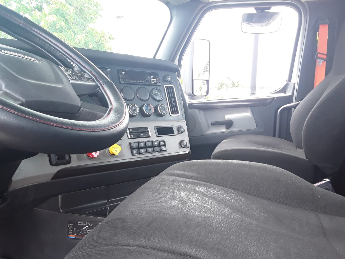 2020 Freightliner/Mercedes NEW CASCADIA PX12664 897887