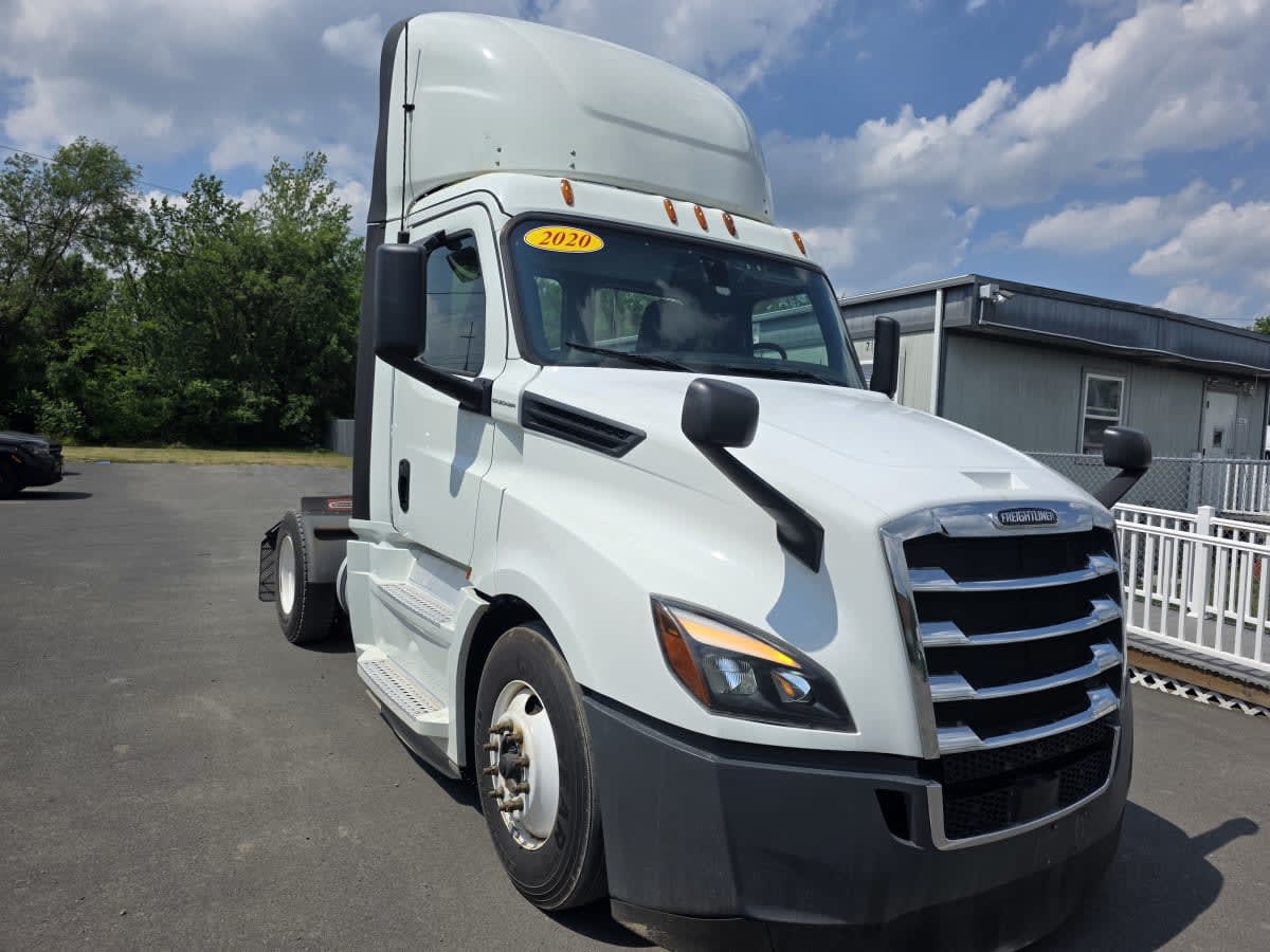 2020 Freightliner/Mercedes NEW CASCADIA 126 898002