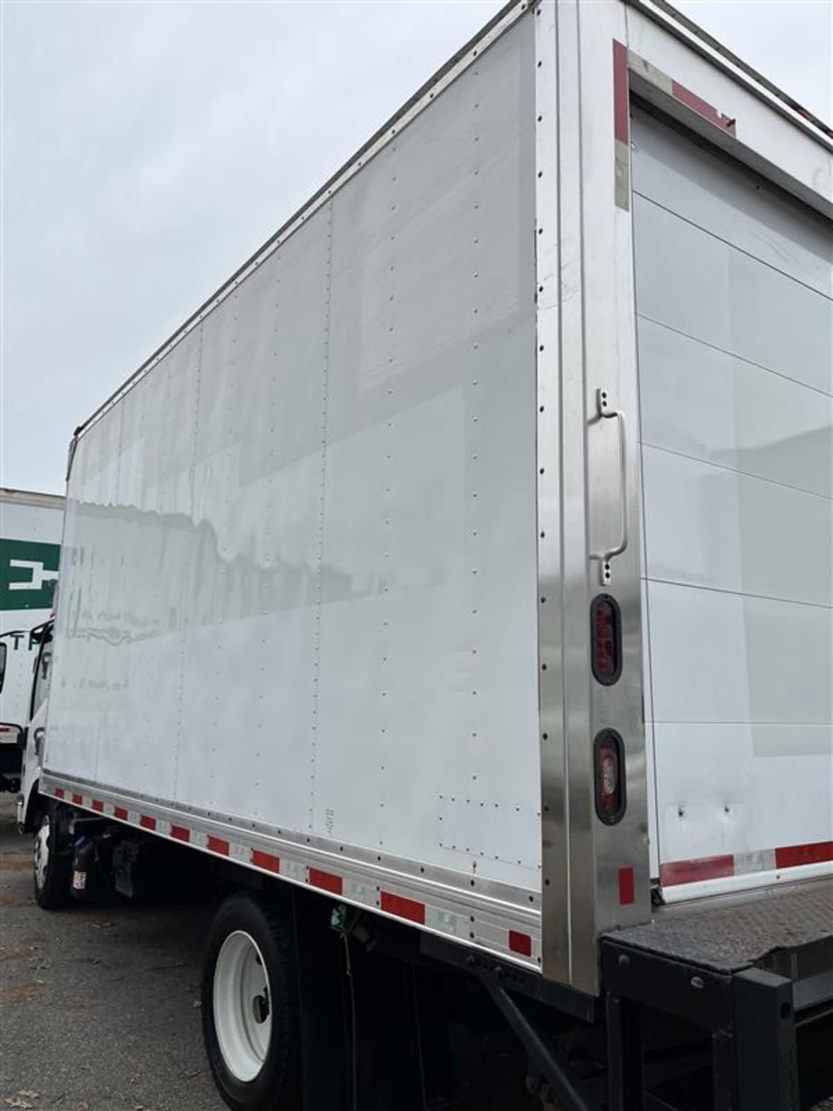 2019 Isuzu NRR 898054