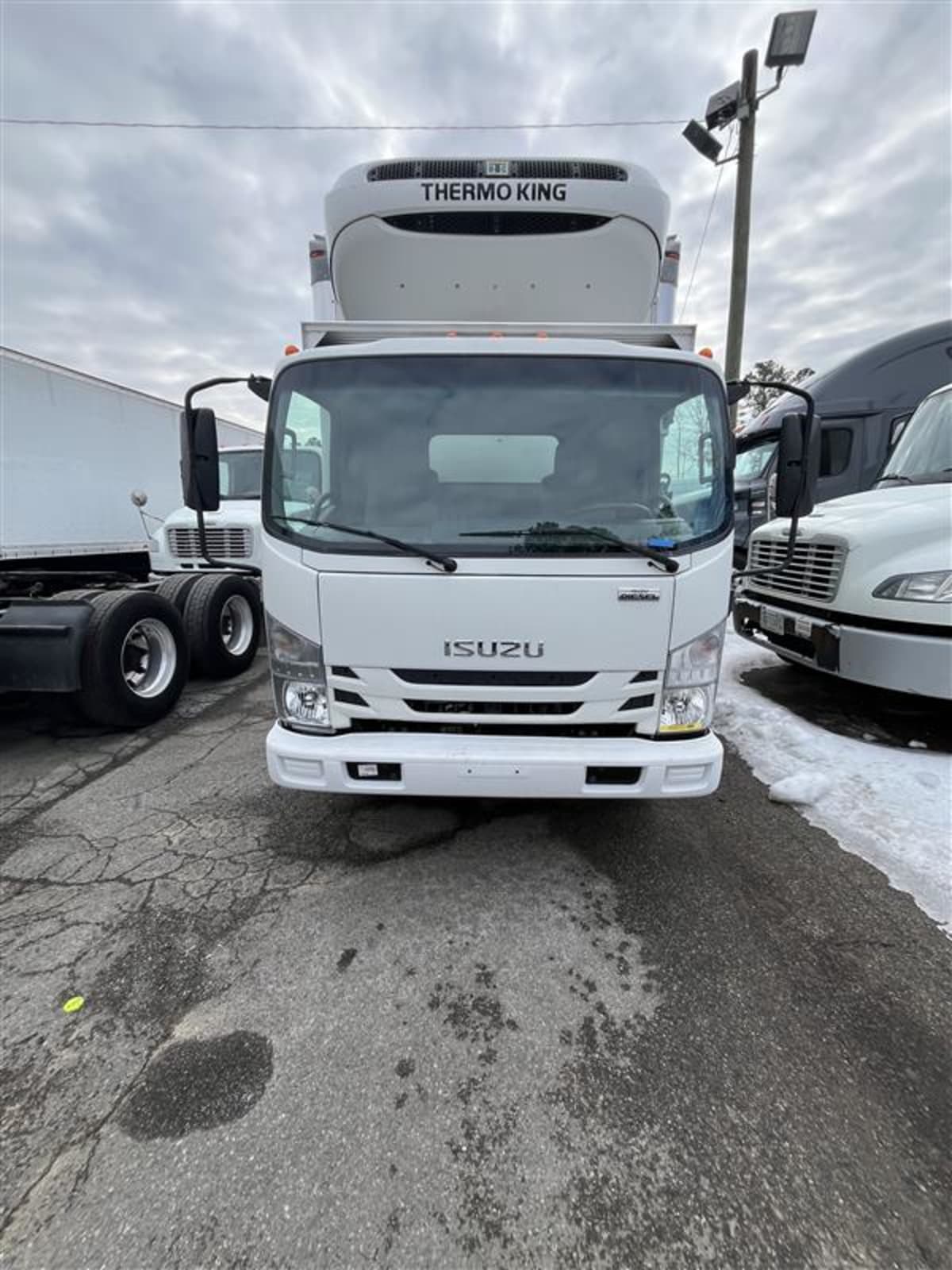 2019 Isuzu NRR 898055