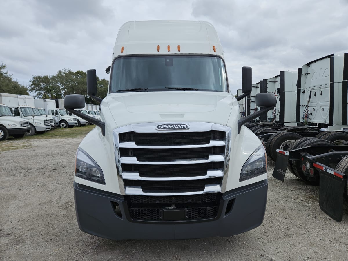 2020 Freightliner/Mercedes NEW CASCADIA PX12664 898069