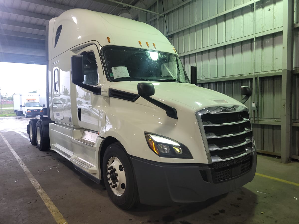 2020 Freightliner/Mercedes NEW CASCADIA PX12664 898071