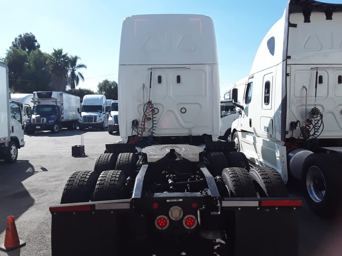 2020 Freightliner - image 5