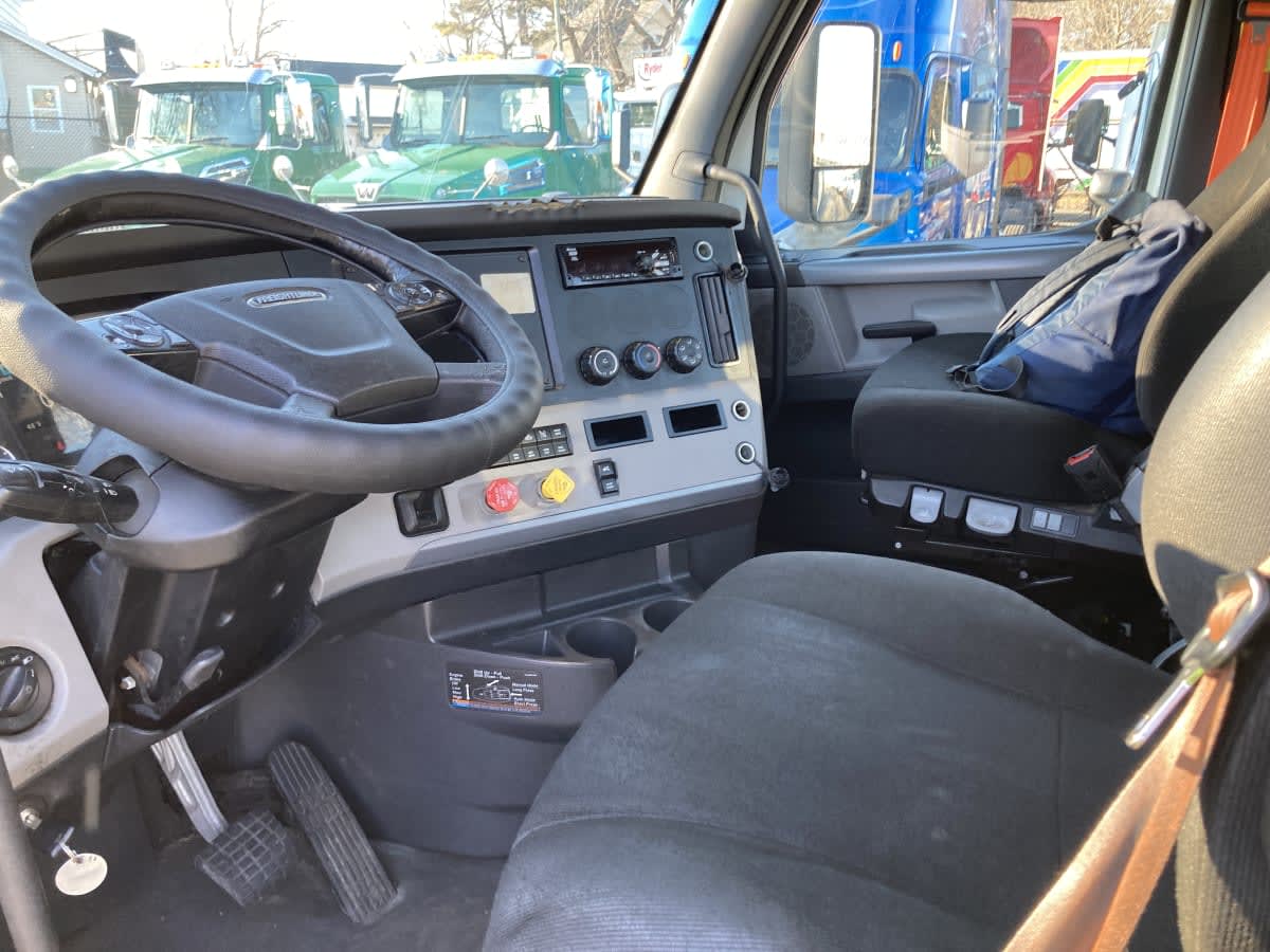 2020 Freightliner/Mercedes NEW CASCADIA 126 898113