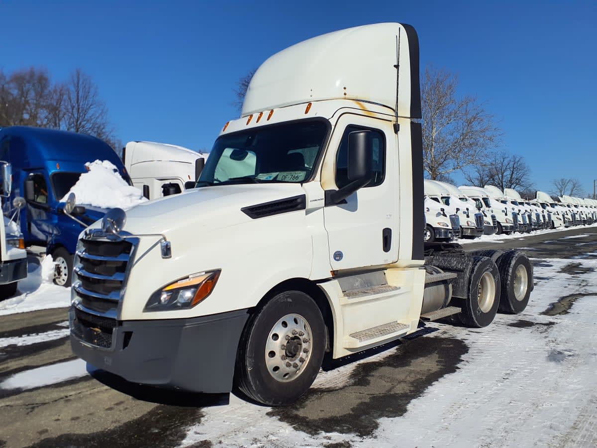 2020 Freightliner/Mercedes NEW CASCADIA PX12664 898126
