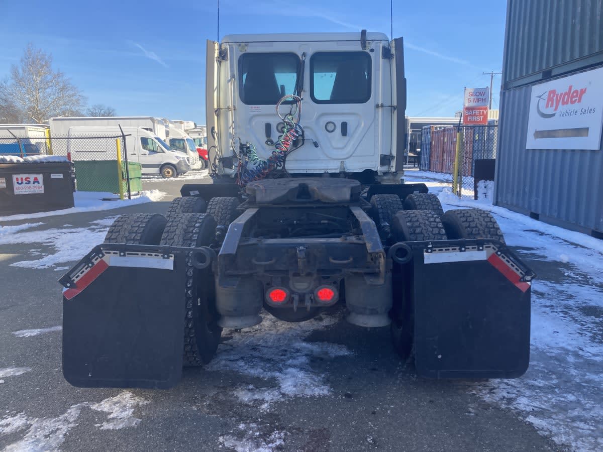 2020 Freightliner - image 5