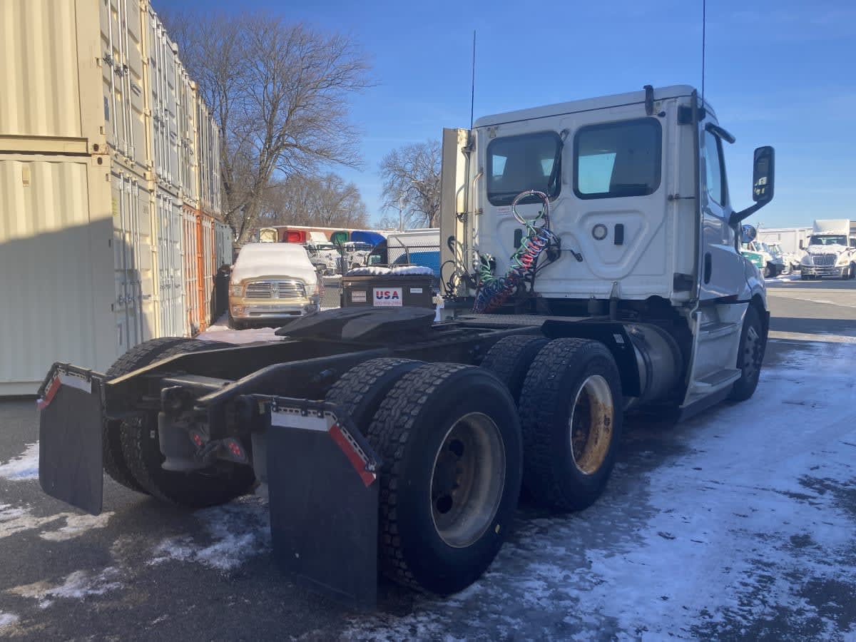 2020 Freightliner - image 4