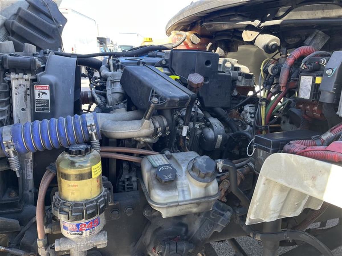 2020 Freightliner/Mercedes M2 106 898141