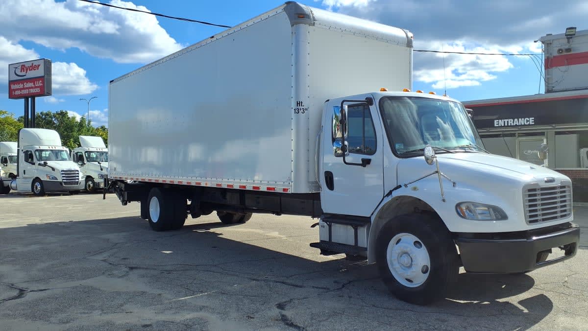 2020 Freightliner M2 106 in Warwick, RI — photo 3