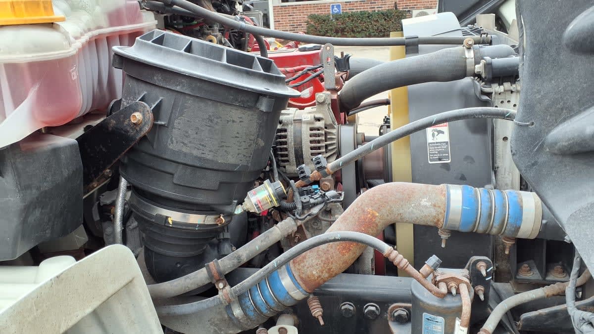 2020 Freightliner/Mercedes M2 106 898159