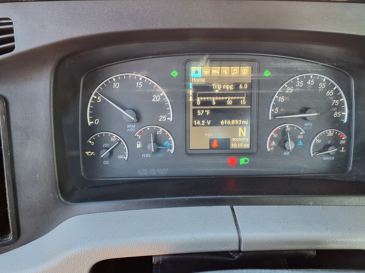 2020 Freightliner - image 11