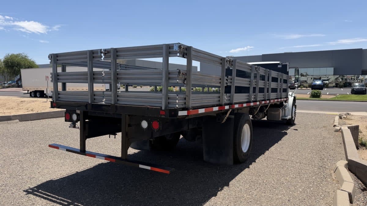 2020 Freightliner/Mercedes M2 106 898427