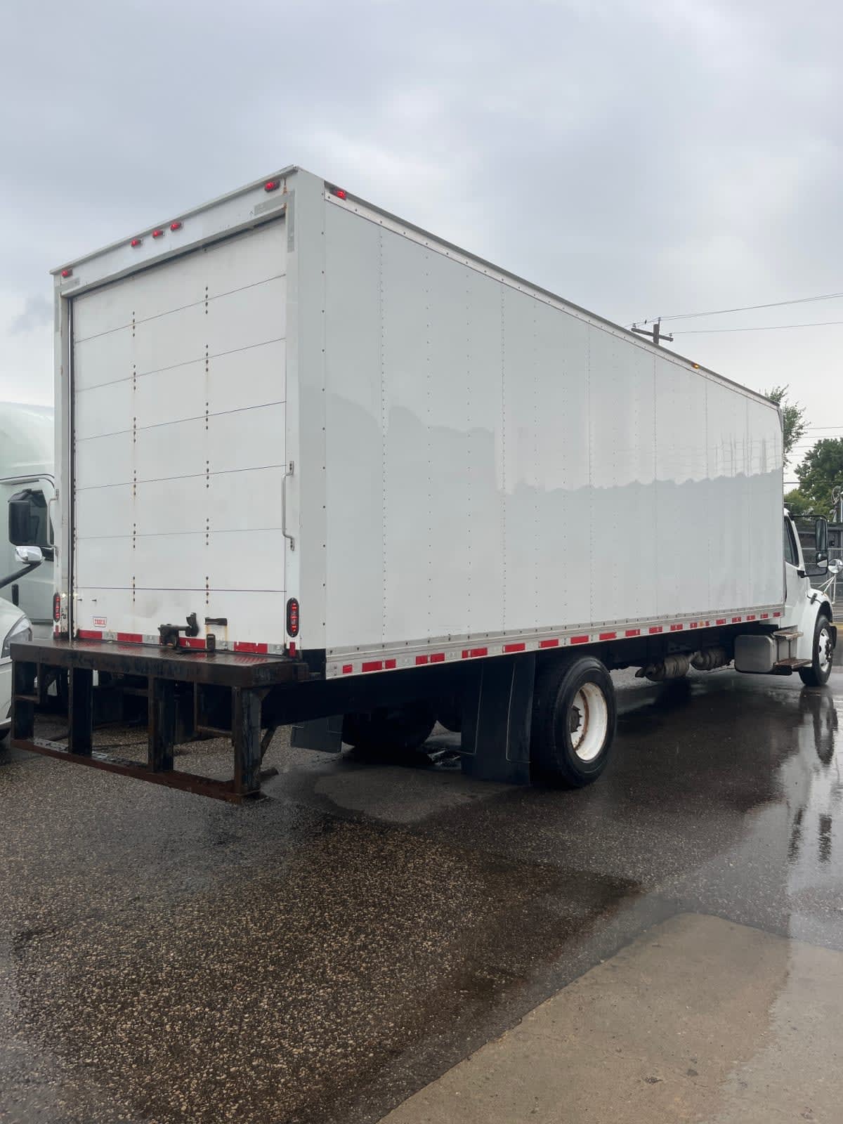 2020 Freightliner/Mercedes M2 106 898563