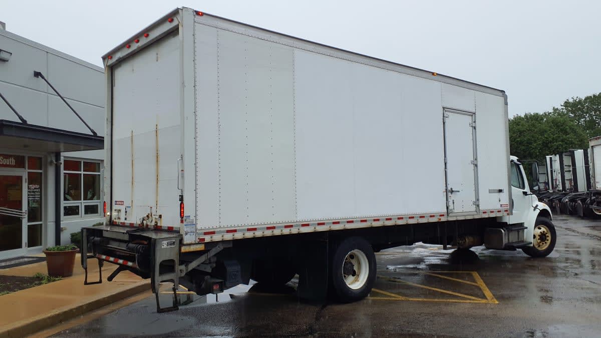 2020 Freightliner/Mercedes M2 106 898626