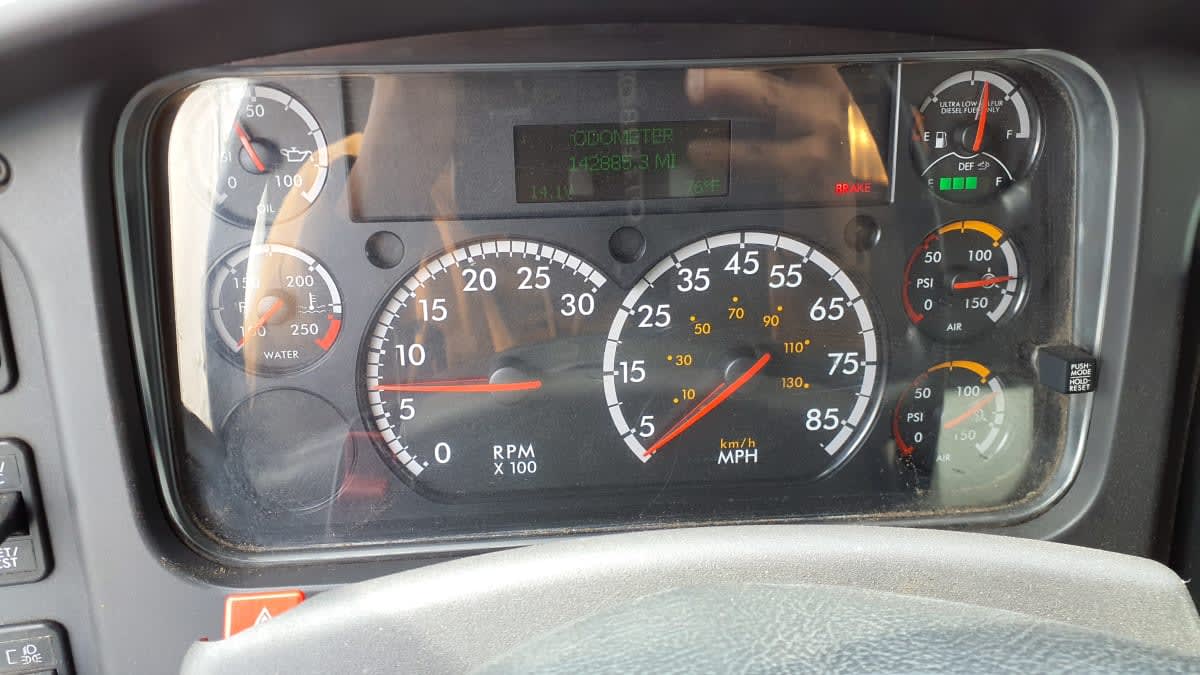 2020 Freightliner/Mercedes M2 106 898628