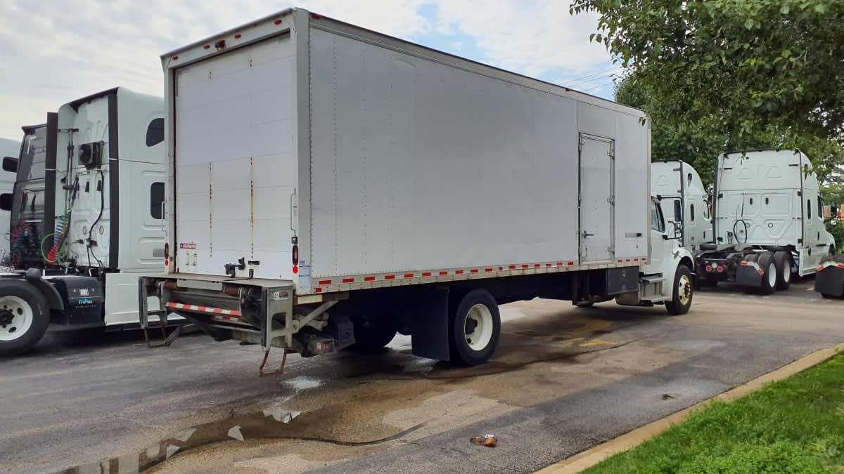 2020 Freightliner/Mercedes M2 106 898628