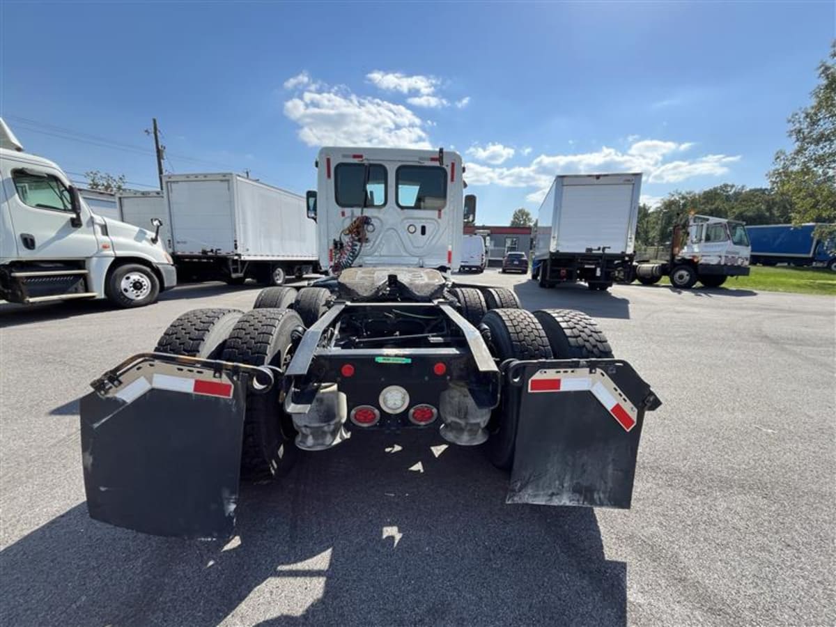 2020 Freightliner/Mercedes CASCADIA 125 898706