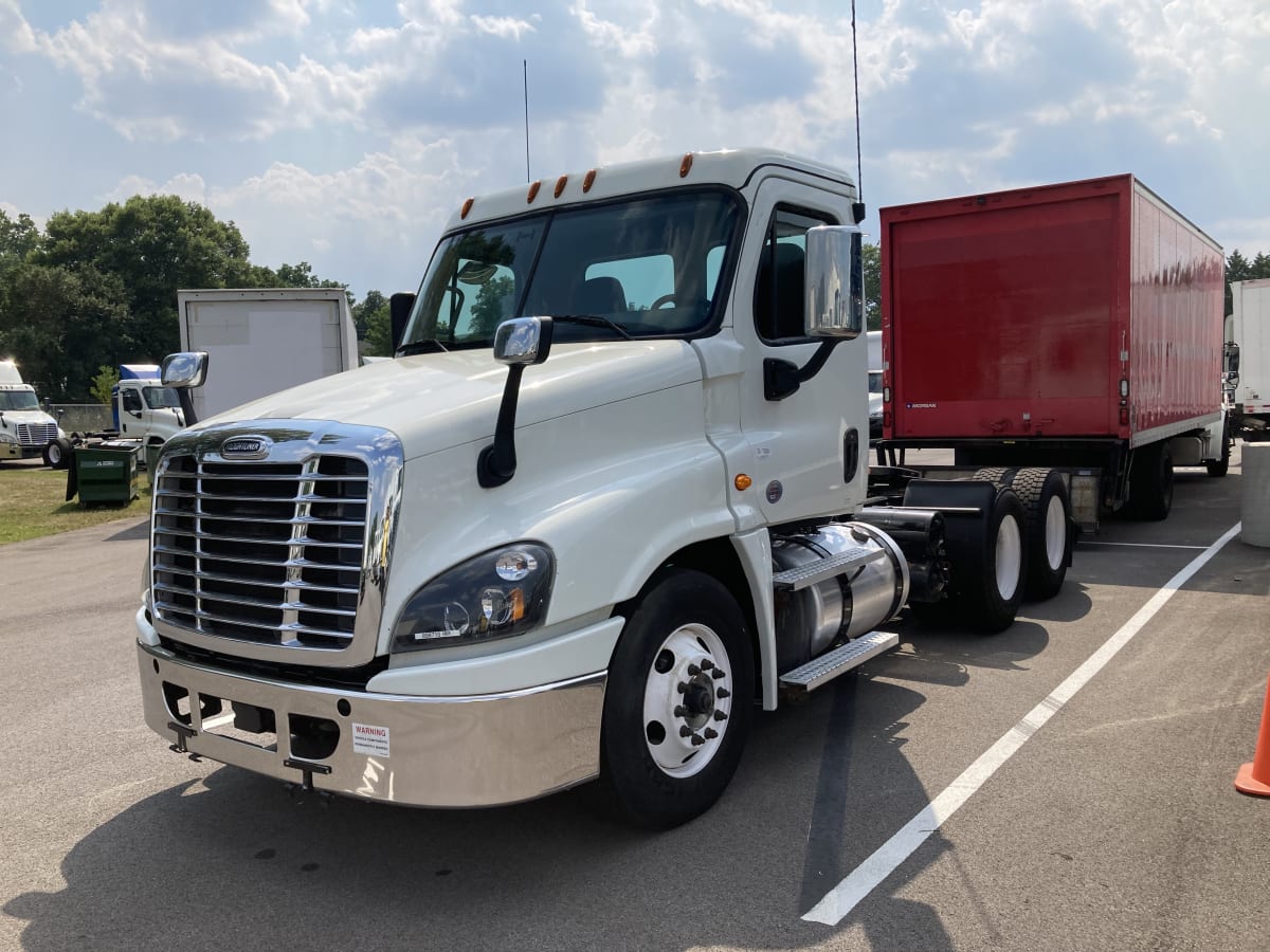 2020 Freightliner/Mercedes CASCADIA 125 898710