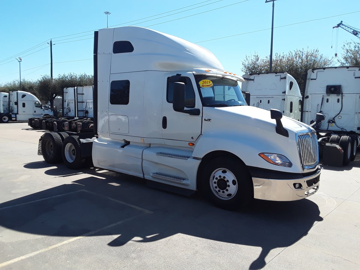 2019 Navistar International LT625 SLPR CAB 898715