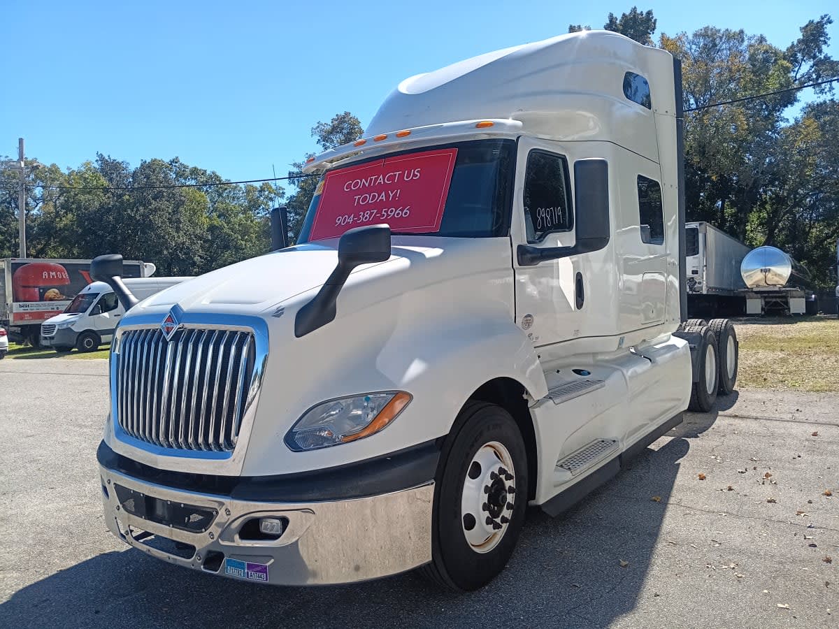 2019 Navistar International LT625 SLPR CAB 898719